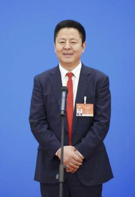 麻醉科主任医师敖虎山
